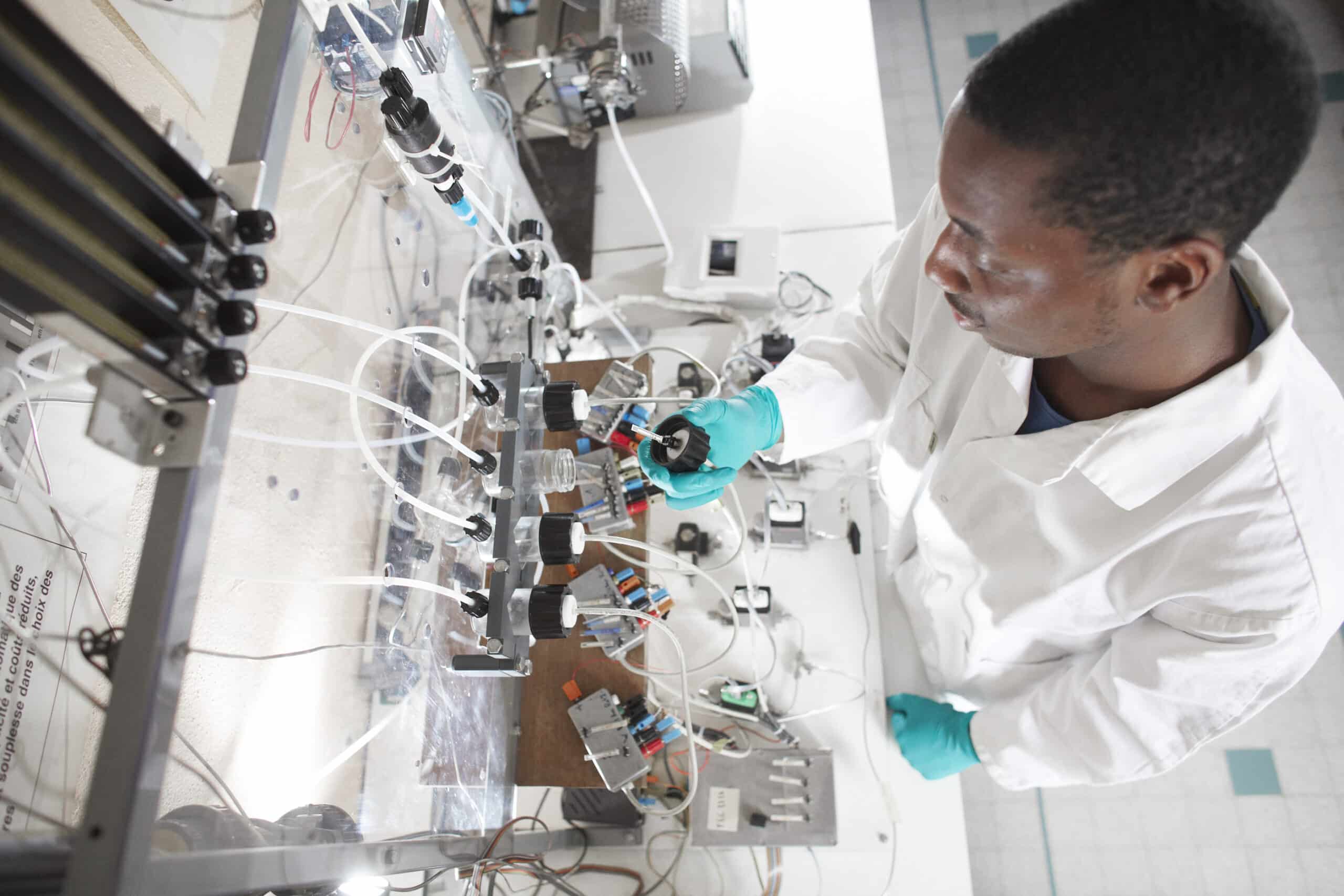 Labo-Mines-St-Etienne-19-scaled-1